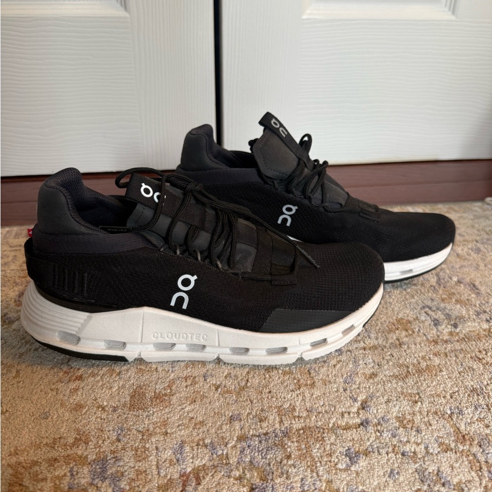 On Cloudtec Women’s Black Running Shoes